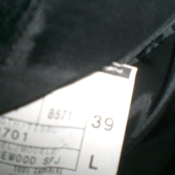 SAKS FIFTH AVENUE LORO PIANA CASHMERE blazer 39L - Picture 6 of 7